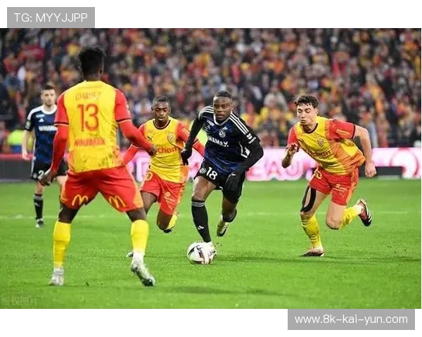 朗斯1-0小胜摩纳哥，积分榜紧咬巴黎马赛